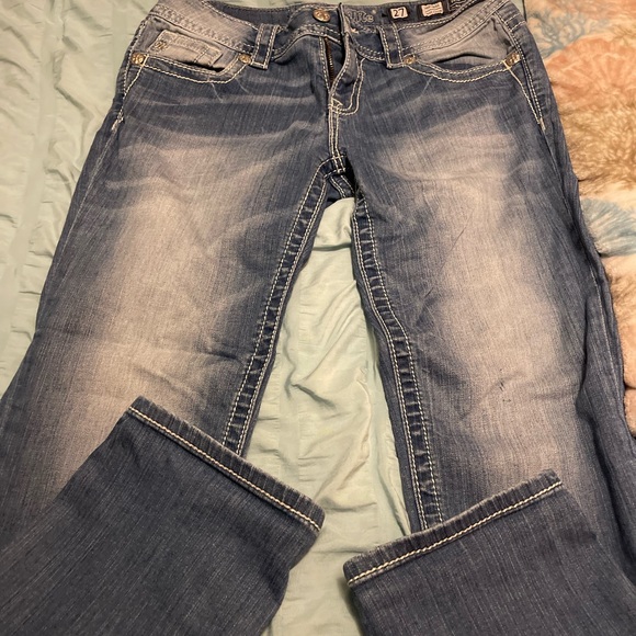 Sold - Picture 3 of 3